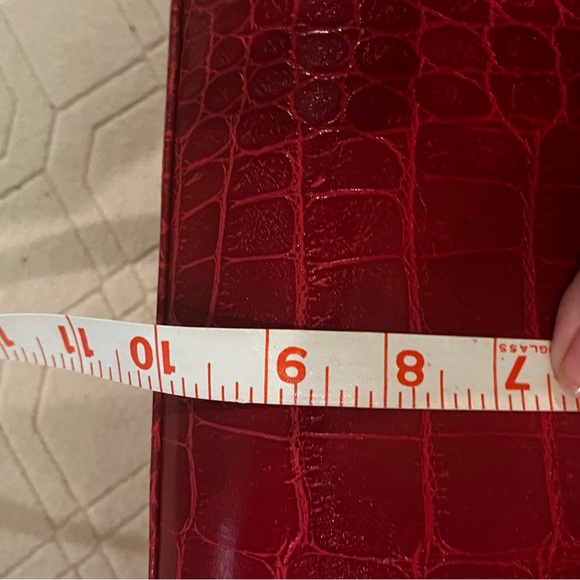 Like new Liz Claiborne satchel handbag - Picture 6 of 7